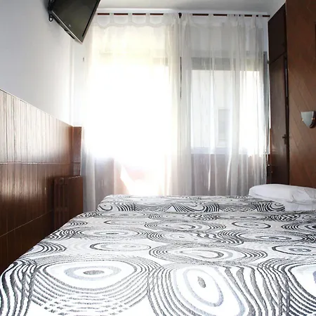 Guest house Sanmar Figueres (Girona)