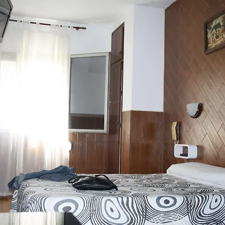 Guest house Sanmar 2*